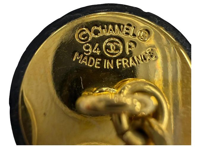 Chanel Vintage 94P Coco Mark Manschettenknöpfe aus mattem Lack Schwarz Golden - Ansicht 5
