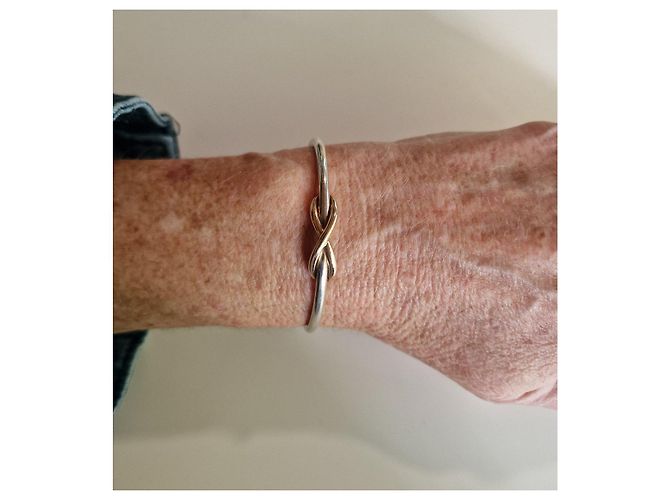 Bracciale rigido Tiffany & Co. Infinity in argento sterling e oro giallo 18K D'oro - vista 7