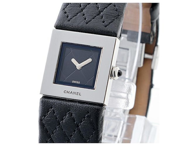 Chanel Matelassé H0116 Black Quartz Uhr - Ansicht 2