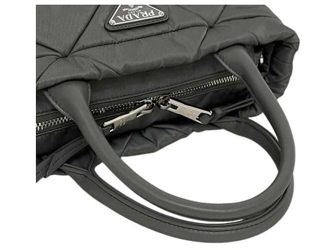 Bolso Tote Prada Re-Nylon Castaño - vista 7