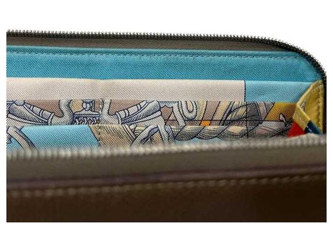 Hermès Hermes Azap Silk In Round Long Wallet Beige Taupe - view 5