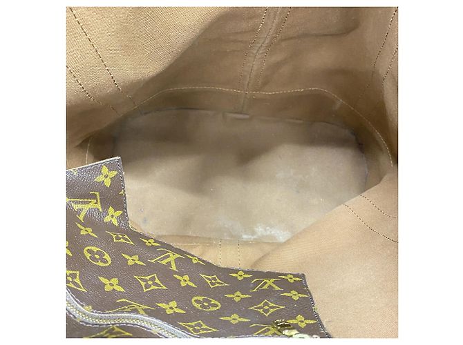 Bolsa de Ombro Louis Vuitton Monogram Randonee GM Marrom - vista 4