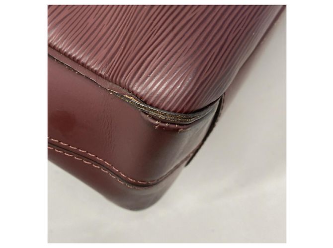 Sacoche Louis Vuitton en cuir Epi Bordeaux - vue 8