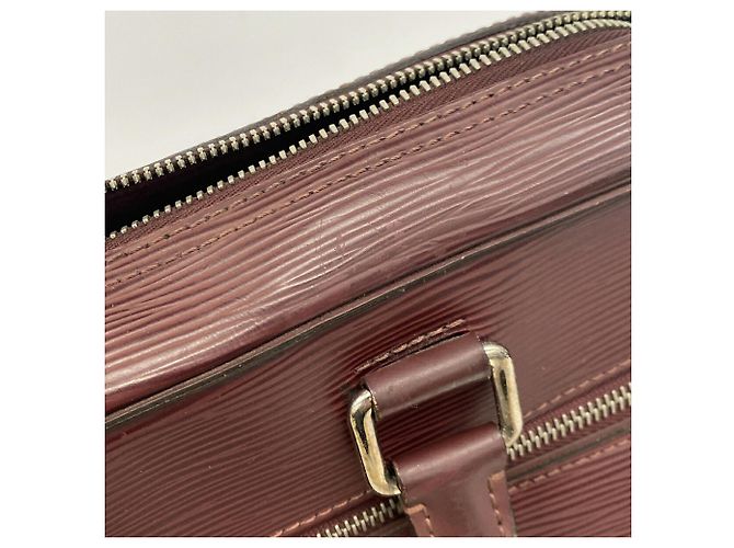 Sacoche Louis Vuitton en cuir Epi Bordeaux - vue 9