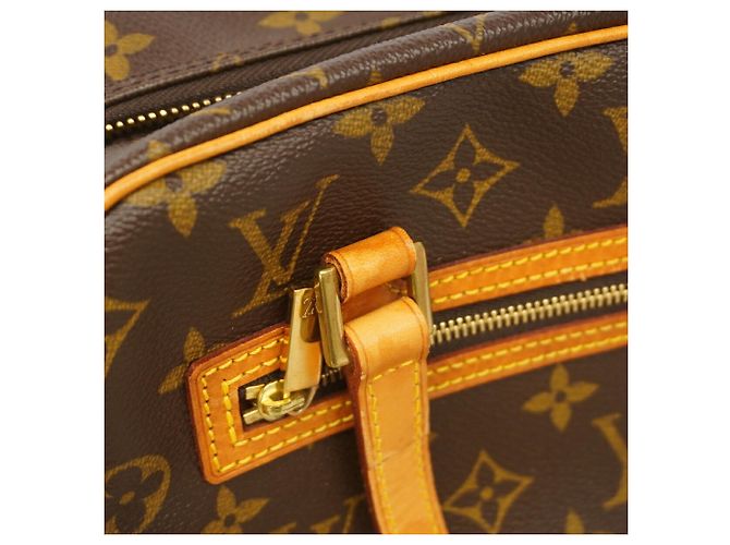 Borsa a tracolla Louis Vuitton Monogram Cite MM Marrone - vista 9