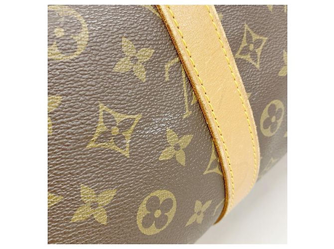 Louis Vuitton Boston Monogram Keepall Bandoulière 55 Castaño - vista 16