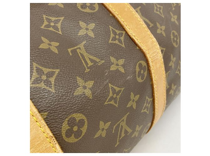 Louis Vuitton Boston Monogram Keepall Bandoulière 55 Castaño - vista 17