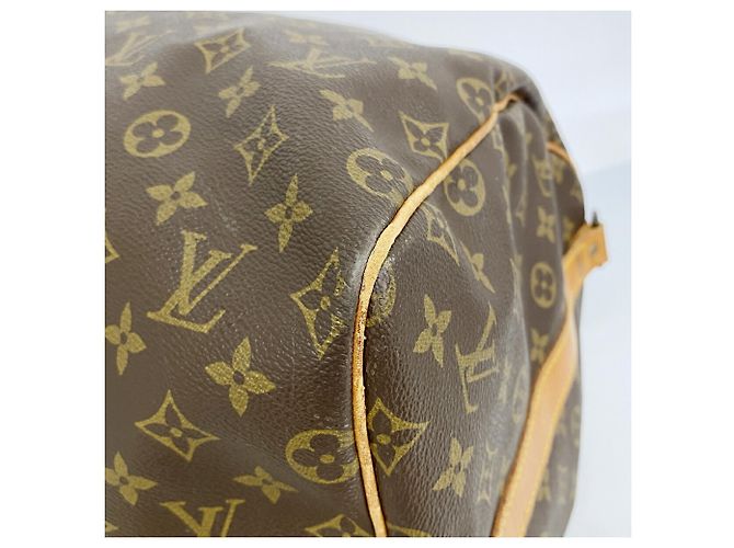 Louis Vuitton Boston Monogram Keepall Bandoulière 55 Castaño - vista 7