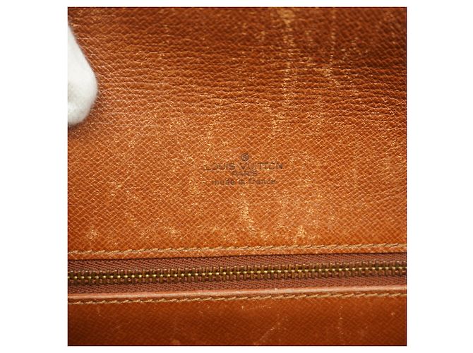 Bolsa de Ombro Louis Vuitton Monogram Saint Cloud GM Marrom - vista 5