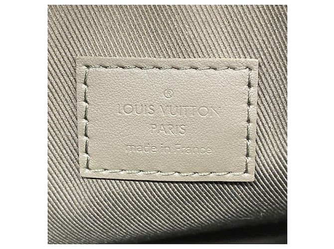 Borsa a pochette Louis Vuitton LV Aerogram Takeoff Cachi - vista 5