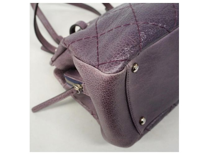 Bolsa de ombro Chanel em couro de bezerro roxo - vista 6
