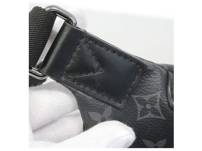 Louis Vuitton Monogram Eclipse Discovery Bum Bag PM Black - view 11