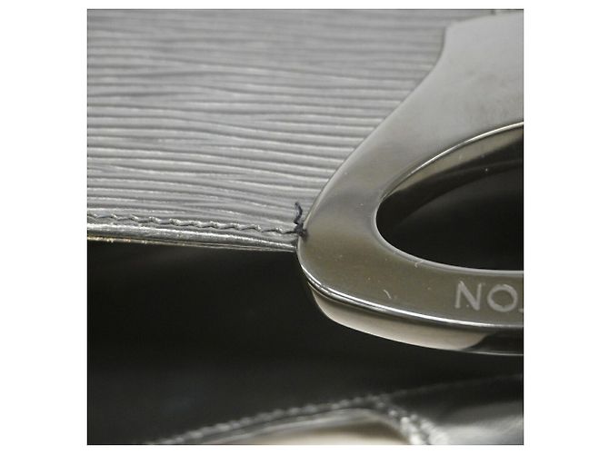 Louis Vuitton Schultertasche aus Epi-Leder Schwarz - Ansicht 10