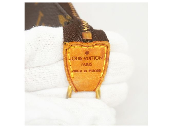 Bolso Louis Vuitton Monogram Pochette Accessoires Castaño - vista 5