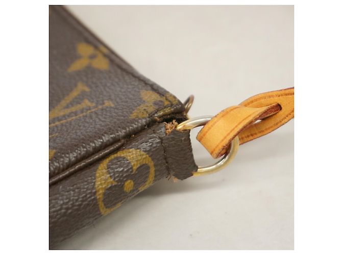 Bolso Louis Vuitton Monogram Pochette Accessoires Castaño - vista 6