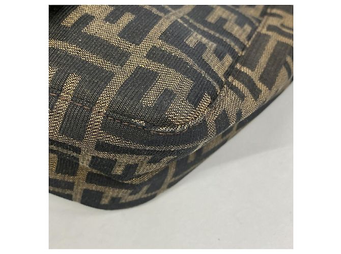 Fendi Zucca Schultertasche aus Nylon-Canvas Braun - Ansicht 6
