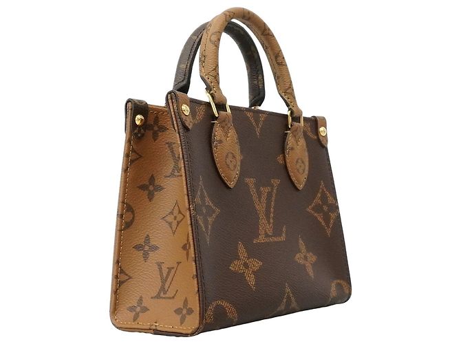 Sac à main Louis Vuitton Monogram Giant Reverse OnTheGo BB Marron - vue 2