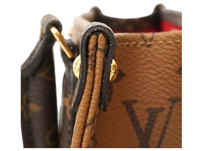 Sac à main Louis Vuitton Monogram Giant Reverse OnTheGo BB Marron - vue 7