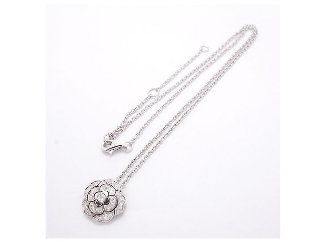 Collana Chanel Camélia in oro bianco 18K con diamante - vista 3
