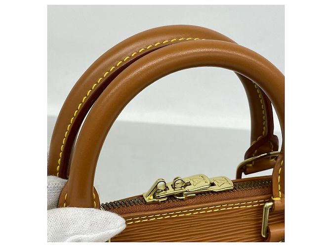Borsa Louis Vuitton Alma Epi D'oro - vista 8