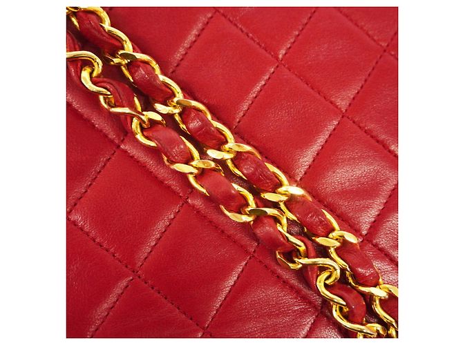 Borsa a tracolla con catena Chanel Matelassé Rosso - vista 9