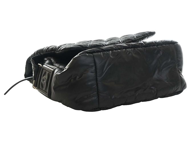 Bolsa Messenger Chanel Coco Cocoon em nylon acolchoado preto, pequena - vista 12