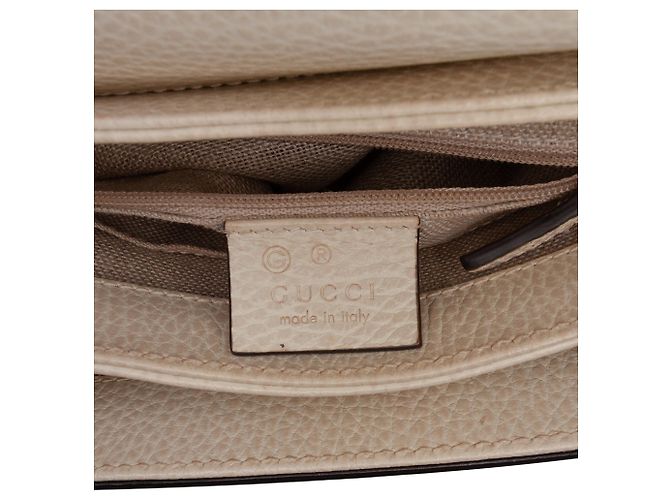 Gucci Borsa a tracolla Interlocking G in pelle di vitello Dollar Small bianca Bianco Crudo - vista 6