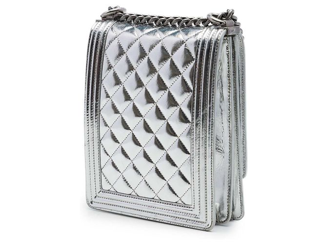 Chanel Silver Quilted Metallic Calfskin North South Boy Flap Argento - vista 2