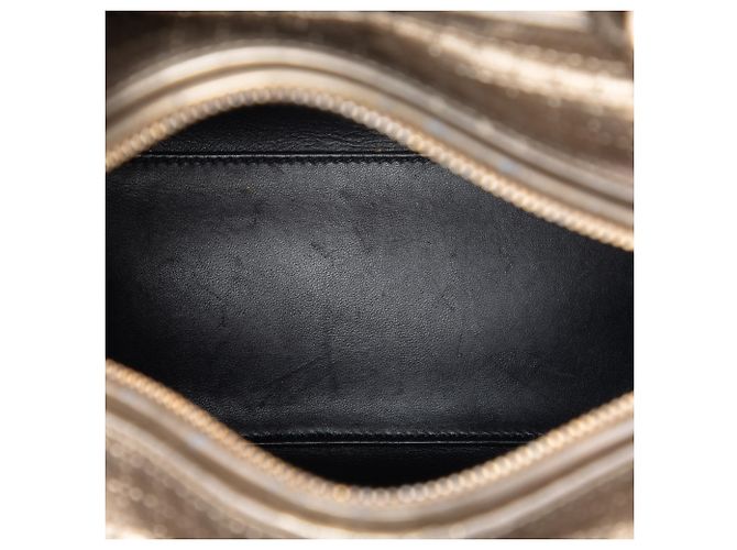 Autre Marque Dior Gold Medium Metallic Patent Microcannage Lady Dior D'oro - vista 4