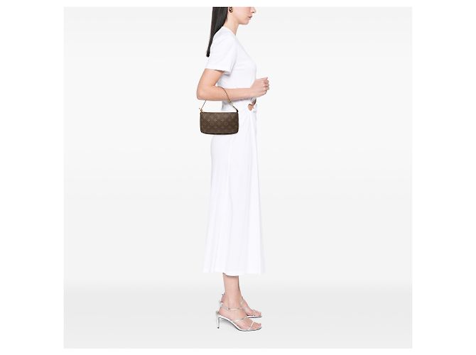 Louis Vuitton Brown Monogram Pochette Accessoires Marrom - vista 7