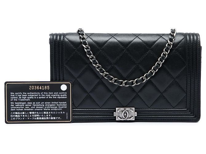 Chanel Boy Wallet On Chain aus schwarzem gestepptem Lammleder - Ansicht 7