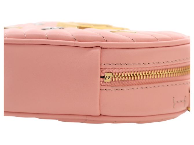 Louis Vuitton Pink Calfskin Embellished New Wave Love Lock Crossbody Rosa - vista 13