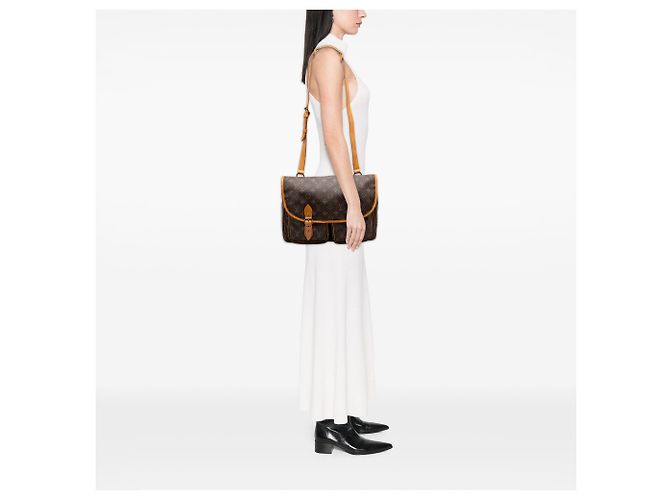 Louis Vuitton Brown Monogram Sac Gibeciere MM Marrom - vista 6