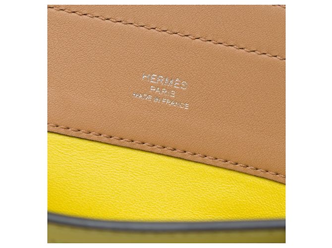 Borsa Hermès Aline Mini in Milo e Swift Gialla Giallo - vista 5