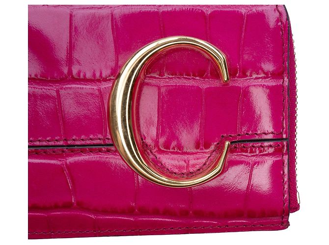 Tarjetero Chloé C de piel grabada efecto cocodrilo rosa - vista 5