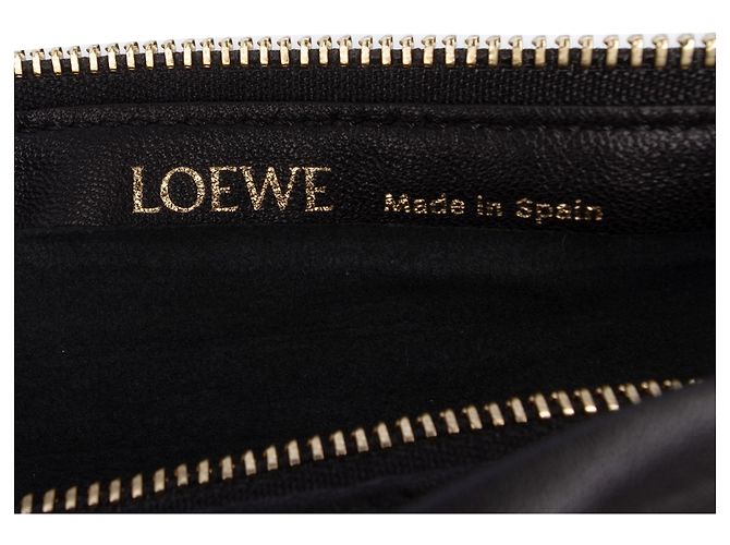 LOEWE Plissiertes Nappa-Bracelet-Pouch in Schwarz - Ansicht 5