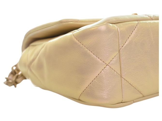 Chanel Beige Medium Iridescent Lambskin 19 Flap - Ansicht 10