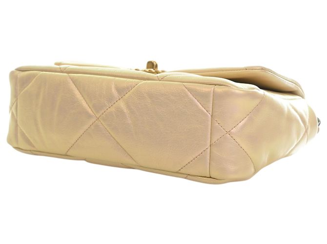 Chanel Beige Medium Iridescent Lambskin 19 Flap - Ansicht 13