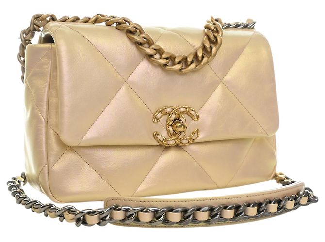Chanel Beige Medium Iridescent Lambskin 19 Flap - Ansicht 2