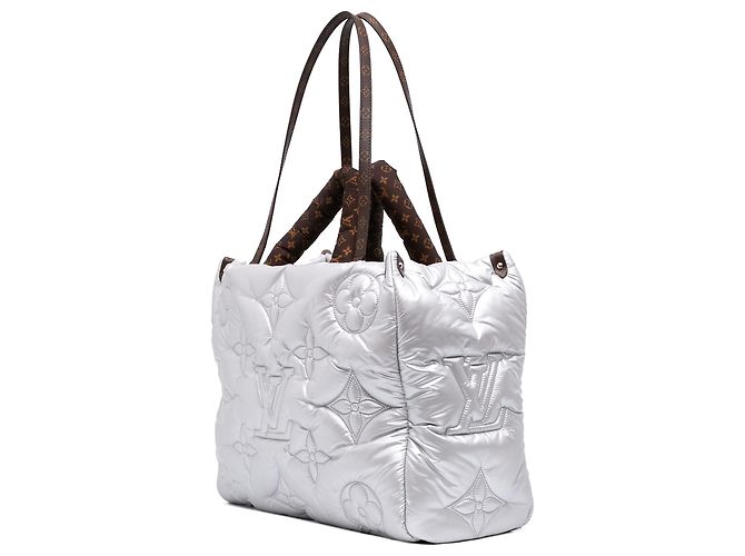 Louis Vuitton Silver Econyl Monogram Pillow Onthego GM - vista 2