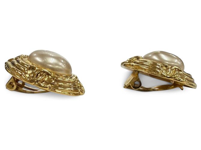 Orecchini a clip Chanel Gold CC placcati oro e perle finte D'oro - vista 3