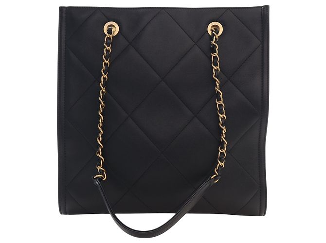 Chanel Shopping Tote aus schwarzem gestepptem Lammleder mit CC - Ansicht 4