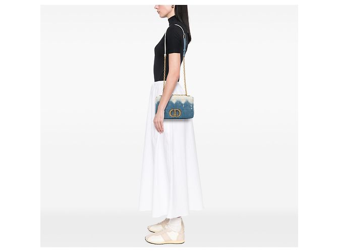 Autre Marque Borsa Dior Caro Macrocannage in denim blue tie-dye dimensione Medium - vista 5