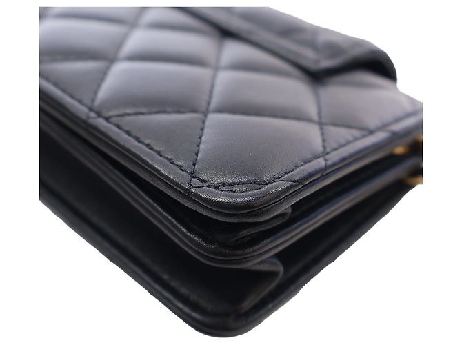 Portacellulare con catena Chanel Mini CC Quilted in pelle d'agnello nera Nero - vista 12