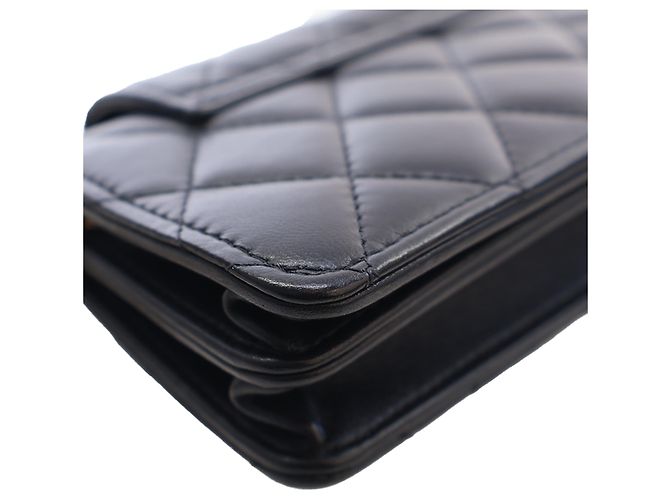 Portacellulare con catena Chanel Mini CC Quilted in pelle d'agnello nera Nero - vista 13