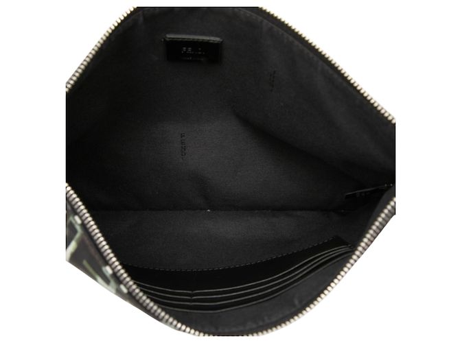 Pouch da polso Fendi Black FF 1974 in nylon camouflage Nero - vista 4