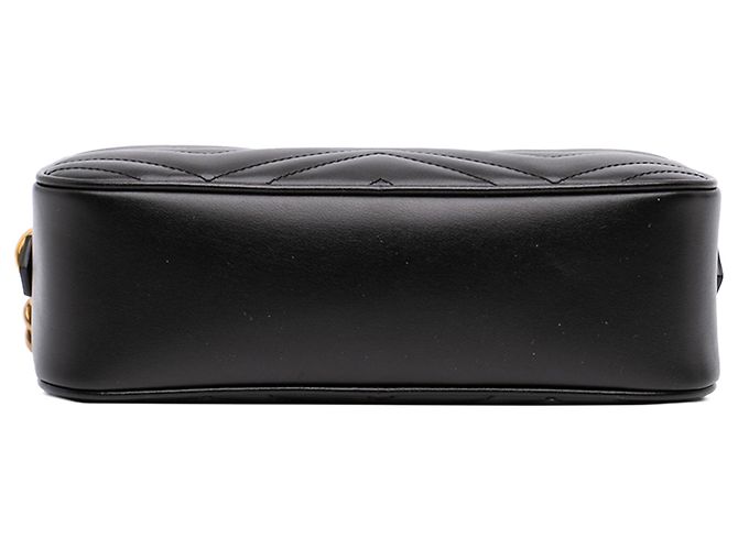 Gucci Borsa a tracolla Small GG Marmont Matelassé in pelle di vitello nera Nero - vista 3