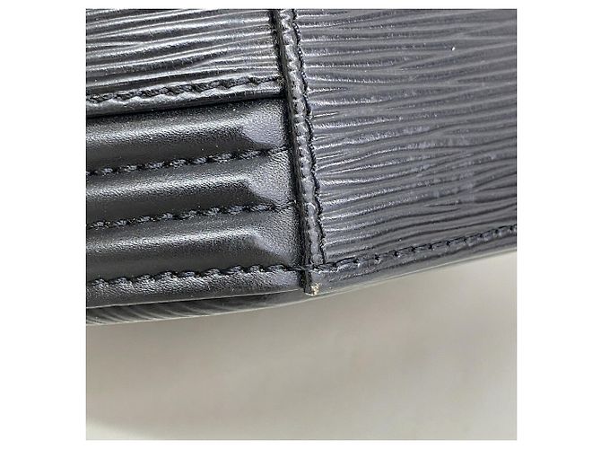 Borsa Louis Vuitton Epi Cannes in Noir Nero - vista 6