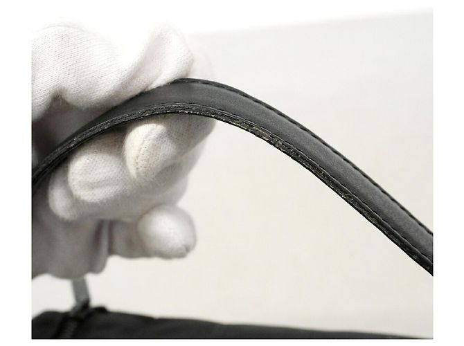 Chanel Vanity Bag aus schwarzem Nylon - Ansicht 7