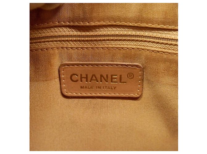 Borsa a tracolla con catena Chanel Matelassé Beige - vista 5